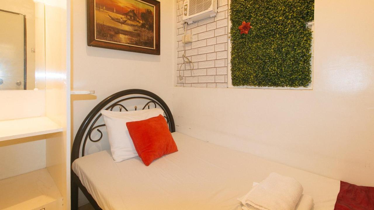 Nearest Hostel Pasay City By Reddoorz ภายนอก รูปภาพ