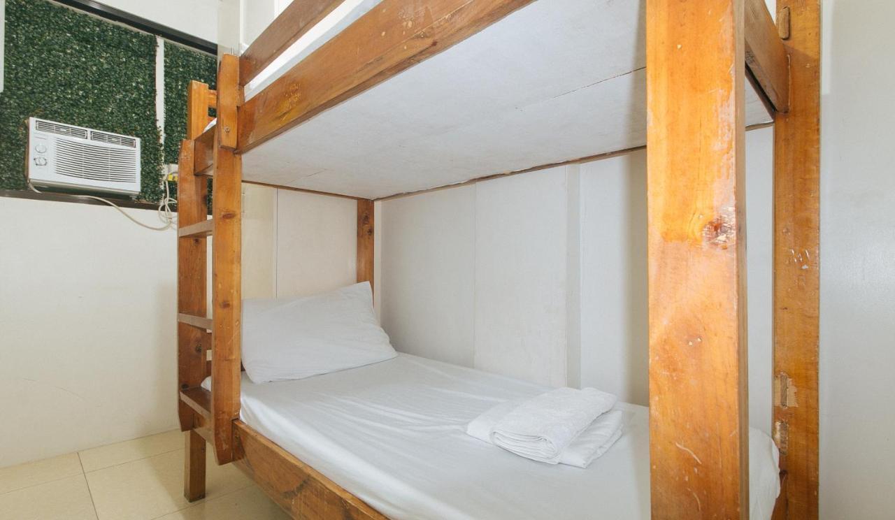 Nearest Hostel Pasay City By Reddoorz ภายนอก รูปภาพ